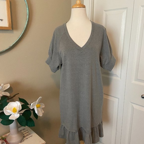 Evy's Tree Mikeala Dress - Size Medium - Picture 2 of 8